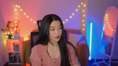 Snapshot of hannarosie chatting on April 21, 7:17 pm hannarosie online show from April 21, 7:17 pm