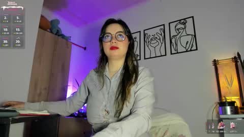   hannasofia x        Schedule 700 -1400GTM-5 online show from January 13, 2:11 pm