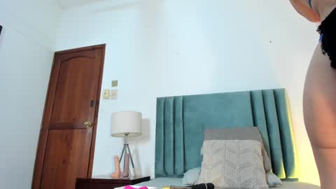 Hanna Warrior online show from December 18, 12:54 am