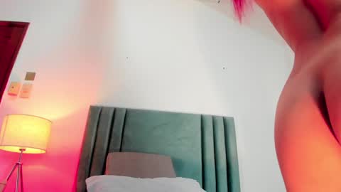 Hanna Warrior online show from December 22, 3:11 am