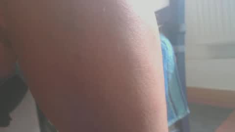 Snapshot of hannes_k chatting on June 27, 1:06 pm hannes_k online show from June 27, 1:06 pm