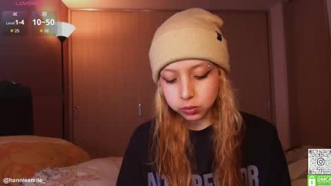 Hannie  online show from March 10, 6:57 pm