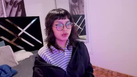 hannita_01 online show from July 8, 11:48 am
