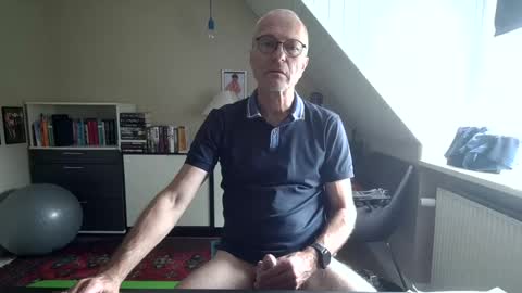 Snapshot of hanse_1 chatting on July 14, 11:38 am Hanse online show from July 14, 11:38 am