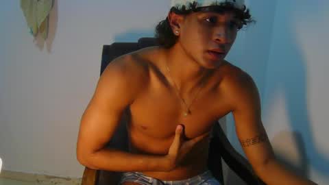 Snapshot of hansel_take chatting on May 27, 1:57 am hansel_take online show from May 27, 1:57 am