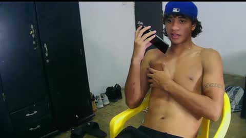 Snapshot of hansel_take chatting on June 1, 8:54 pm hansel_take online show from June 1, 8:54 pm