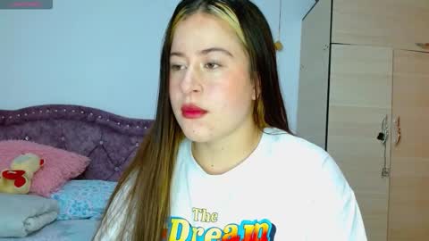 Snapshot of hanssel_tess chatting on October 13, 12:38 pm isabella online show from October 13, 12:38 pm