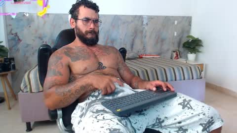 hanz_col online show from March 30, 5:14 pm