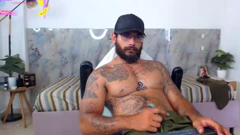 hanz_col online show from April 20, 3:37 pm