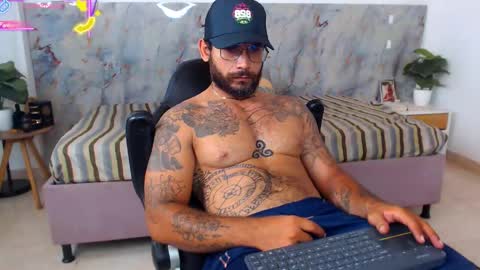 hanz_col online show from April 24, 2:58 am