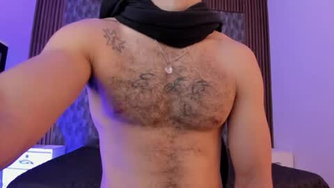 Snapshot of happy_hot7 chatting on June 23, 7:12 pm happy_hot7 online show from June 23, 7:12 pm