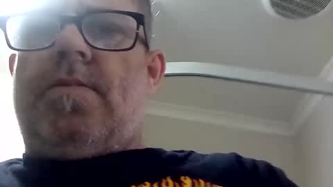 happydick69a online show from December 14, 8:20 am