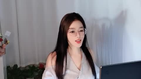 Daisy online show from April 1, 1:41 pm