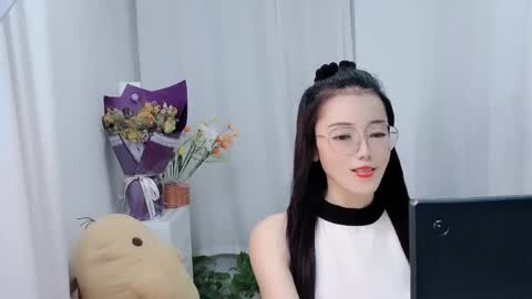 Daisy online show from April 21, 3:50 pm