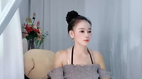 Snapshot of happyflower802318 chatting on June 28, 3:12 am Daisy online show from June 28, 3:12 am