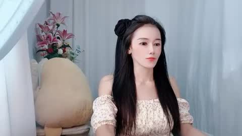 Snapshot of happyflower802318 chatting on July 2, 3:23 am Daisy online show from July 2, 3:23 am