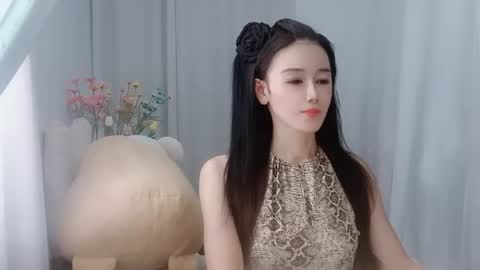Snapshot of happyflower802318 chatting on July 8, 2:49 am Daisy online show from July 8, 2:49 am