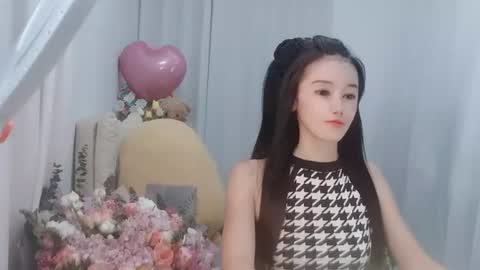 Snapshot of happyflower802318 chatting on July 12, 3:47 pm Daisy online show from July 12, 3:47 pm