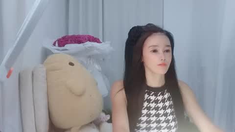Snapshot of happyflower802318 chatting on July 28, 2:24 pm Daisy online show from July 28, 2:24 pm
