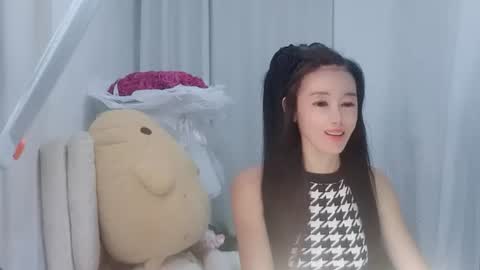 Snapshot of happyflower802318 chatting on July 28, 3:21 pm Daisy online show from July 28, 3:21 pm