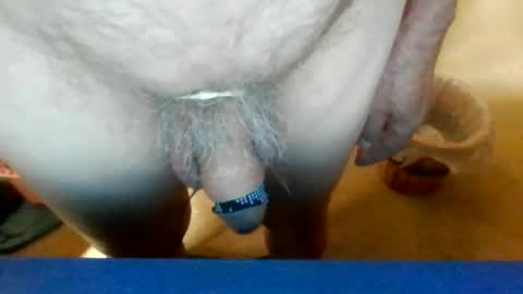 Snapshot of happyguy63 chatting on June 21, 8:00 pm happyguy63 online show from June 21, 8:00 pm