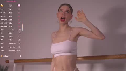 Evy  online show from September 30, 11:10 pm