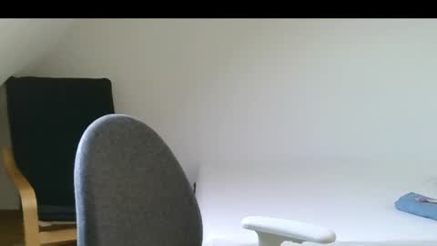 Snapshot of happysierra chatting on April 9, 4:23 pm Harry online show from April 9, 4:23 pm