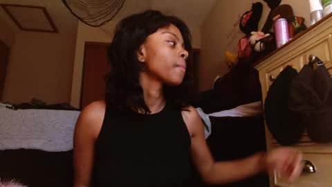 Snapshot of happysoft chatting on November 16, 2:22 pm meatwad online show from November 16, 2:22 pm