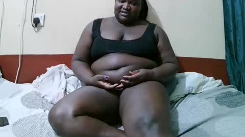 happysonia online show from February 25, 7:09 am