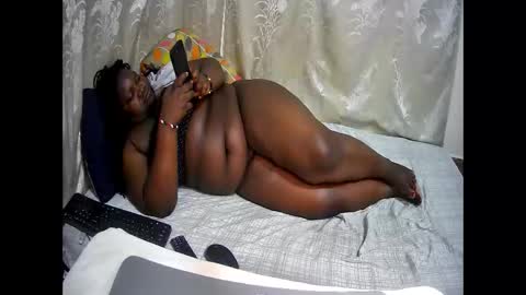 happysonia online show from November 16, 10:10 am