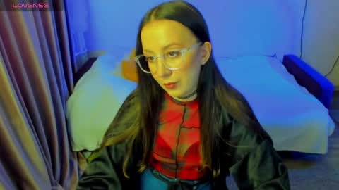 Stephanie online show from May 28, 4:37 pm