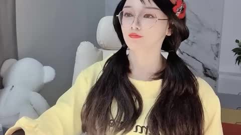 Snapshot of happysweetie168 chatting on February 14, 6:56 am Daisy online show from February 14, 6:56 am