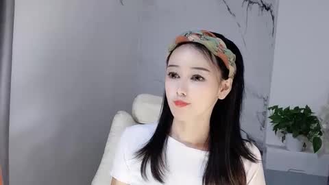 Snapshot of happysweetie168 chatting on September 13, 3:56 pm Daisy online show from September 13, 3:56 pm