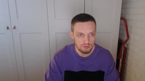 happyvelvetpaw online show from January 19, 5:55 am