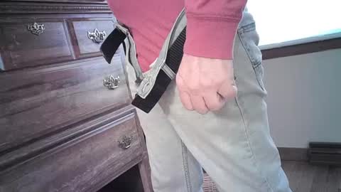 Snapshot of har5 chatting on December 8, 6:50 pm Hardy-Har online show from December 8, 6:50 pm