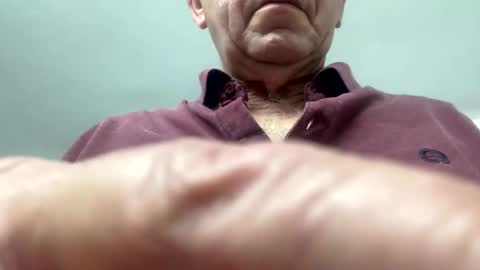 Snapshot of harald1234 chatting on December 7, 11:29 am harald1234 online show from December 7, 11:29 am