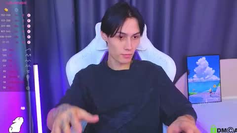 Mark online show from November 28, 11:02 am