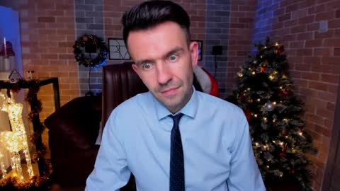 Snapshot of hard_and_juici chatting on December 24, 3:05 pm Steve online show from December 24, 3:05 pm