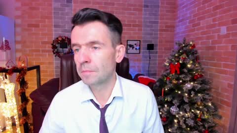 Snapshot of hard_and_juici chatting on January 1, 2:42 pm Steve online show from January 1, 2:42 pm