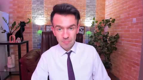 Snapshot of hard_and_juici chatting on February 17, 5:10 pm Steve online show from February 17, 5:10 pm