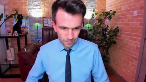Snapshot of hard_and_juici chatting on February 25, 5:25 pm Steve online show from February 25, 5:25 pm