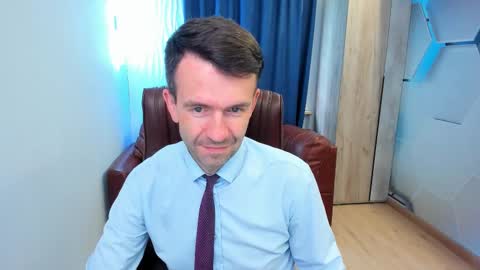 Snapshot of hard_and_juici chatting on September 14, 12:48 pm Steve online show from September 14, 12:48 pm