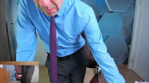 Steve online show from April 25, 3:20 am