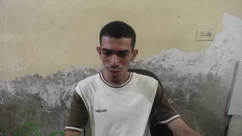 Snapshot of hard_its777 chatting on December 16, 6:07 am hard_its777 online show from December 16, 6:07 am