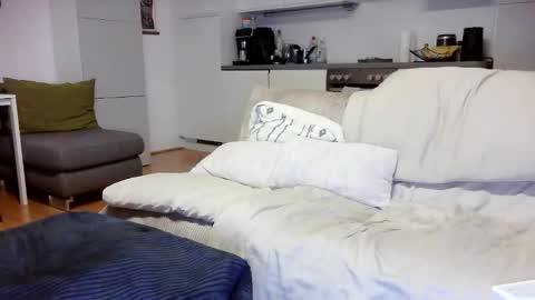 Snapshot of hard_out_here chatting on November 9, 7:12 pm Chris online show from November 9, 7:12 pm