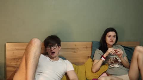 Snapshot of hard_pepper chatting on December 26, 5:15 am Emily and David online show from December 26, 5:15 am