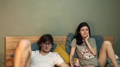 Snapshot of hard_pepper chatting on December 30, 5:15 am Emily and David online show from December 30, 5:15 am