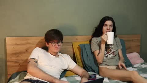 Snapshot of hard_pepper chatting on January 4, 4:55 am Emily and David online show from January 4, 4:55 am