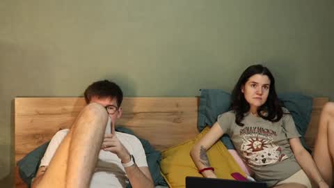 Snapshot of hard_pepper chatting on January 13, 4:50 am Emily and David online show from January 13, 4:50 am