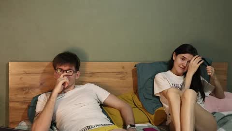 Snapshot of hard_pepper chatting on January 21, 5:05 am Emily and David online show from January 21, 5:05 am